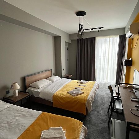 Diuma Hotel Тбилиси Экстерьер фото