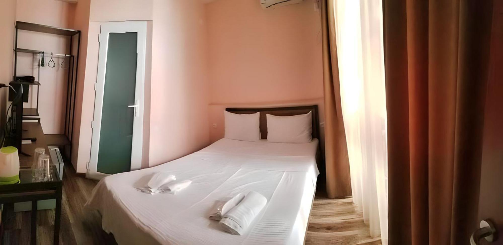 Diuma Hotel Тбилиси Экстерьер фото