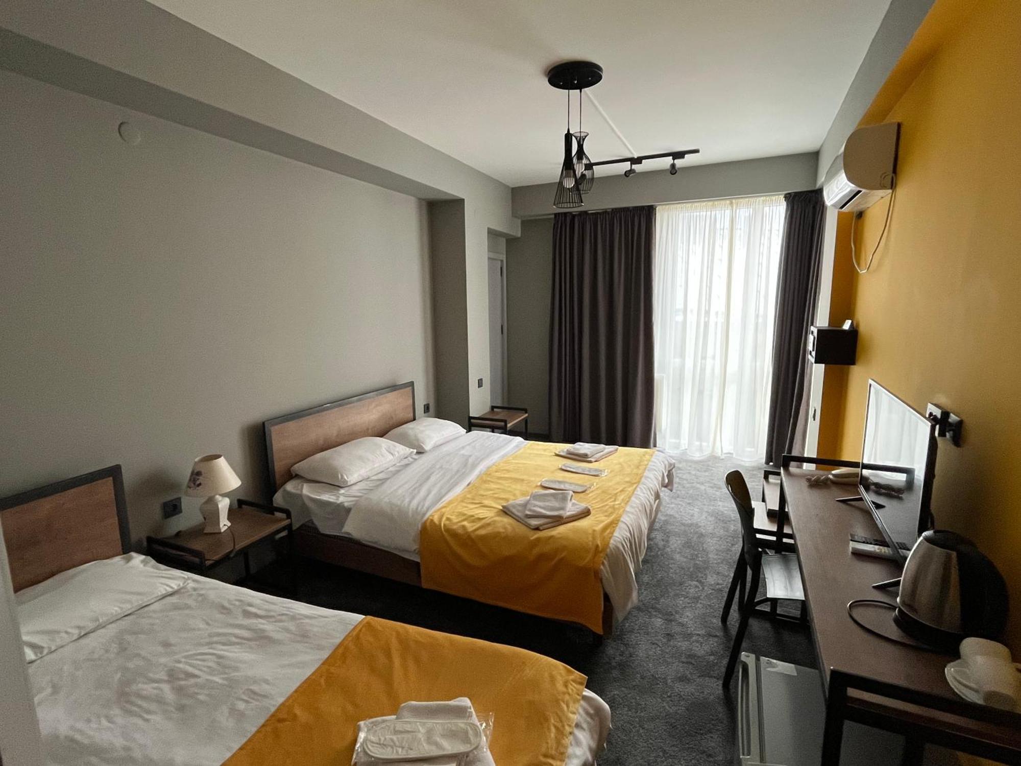 Diuma Hotel Тбилиси Экстерьер фото