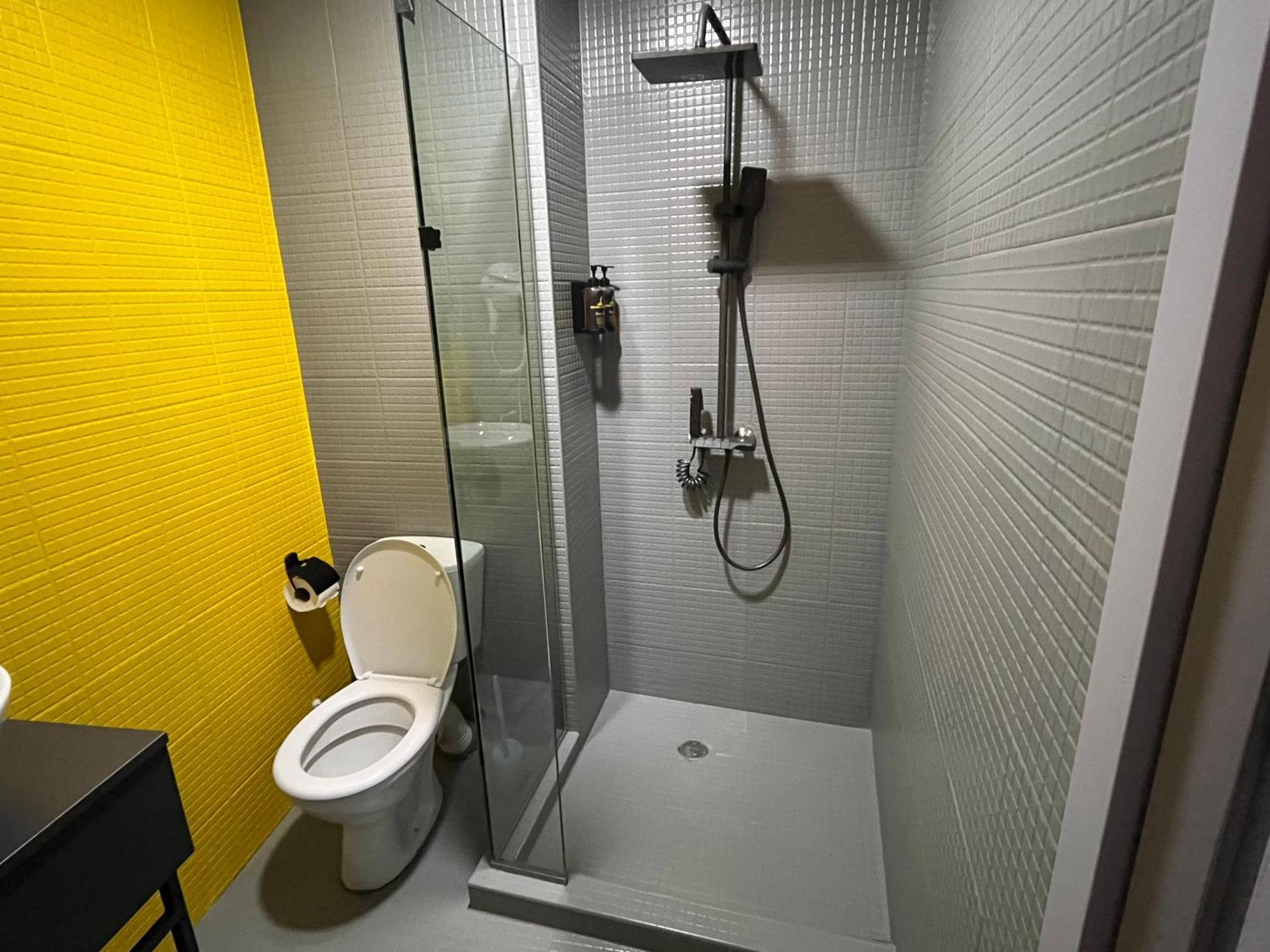 Diuma Hotel Тбилиси Экстерьер фото
