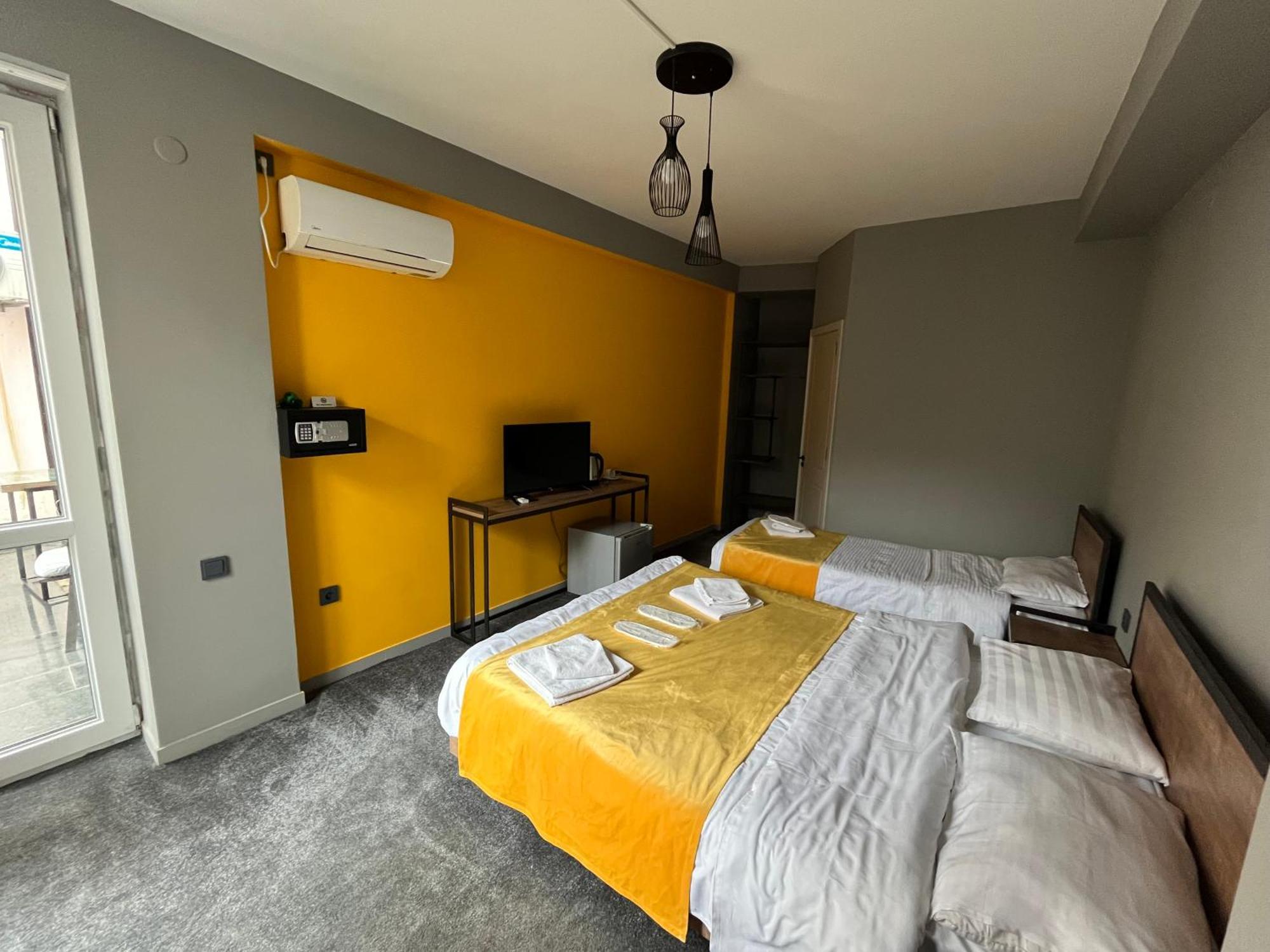 Diuma Hotel Тбилиси Экстерьер фото