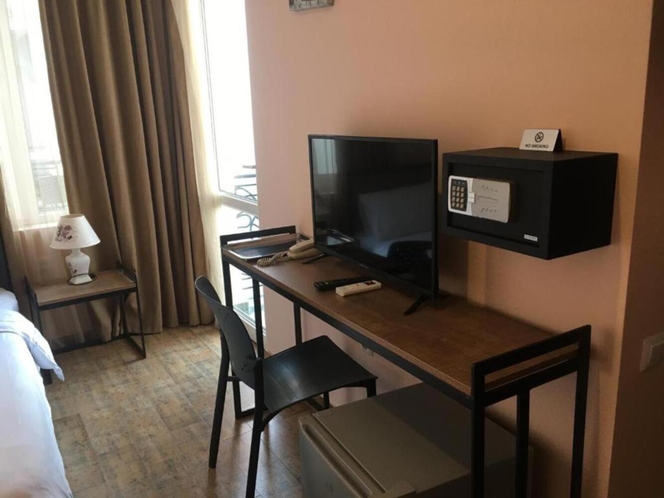 Diuma Hotel Тбилиси Экстерьер фото