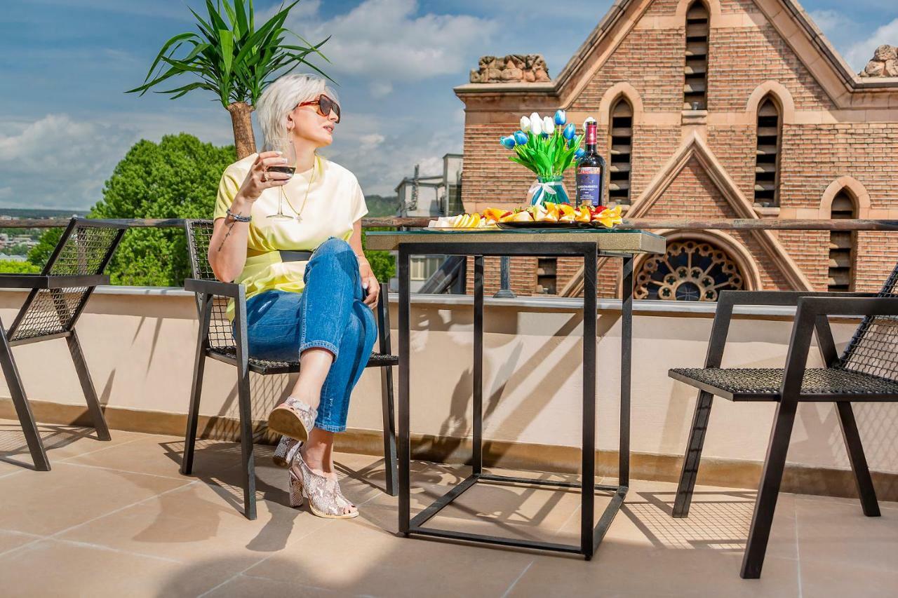 Diuma Hotel Тбилиси Экстерьер фото