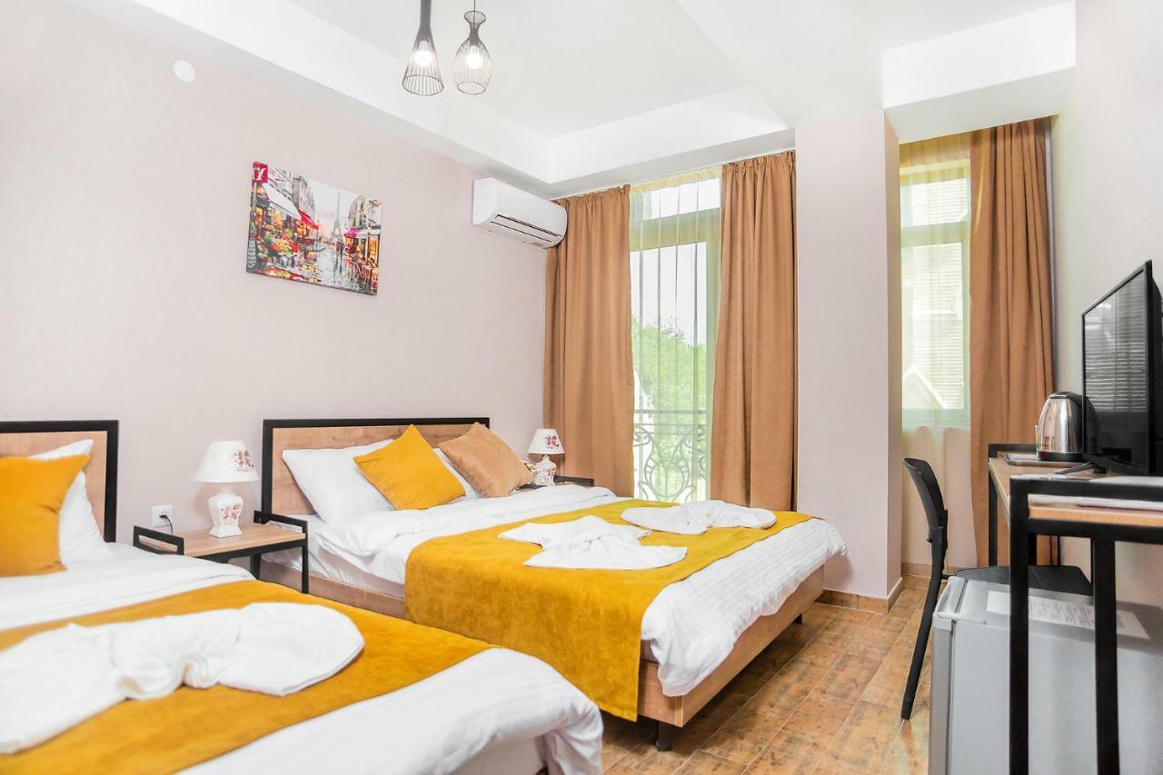 Diuma Hotel Тбилиси Экстерьер фото